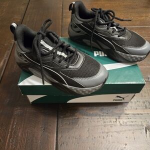 Puma Kids Sneakers, Black and Gray, Size 2.5C